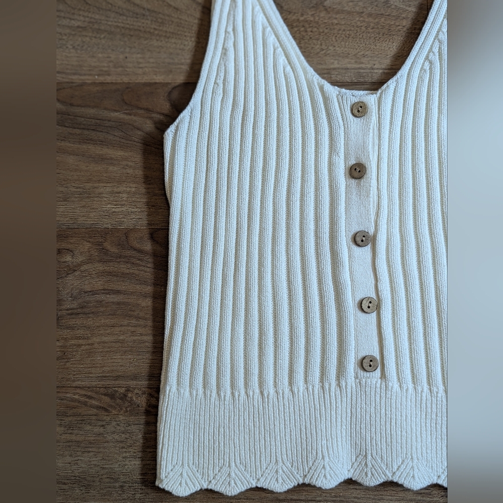 Abercrombie Sweater Tank - Picture 2 of 4